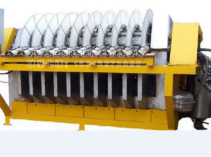 三河機械生產(chǎn)節能過(guò)濾設備真空過(guò)濾機(圖1)