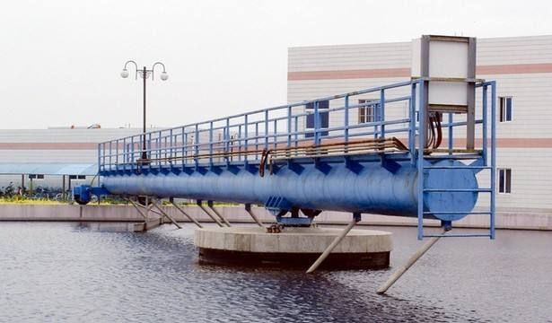 三河機械生產(chǎn)周邊傳動(dòng)耙式濃縮機(圖1)